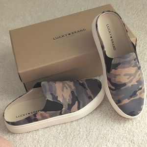 Lucky Brand camo mule sneakers